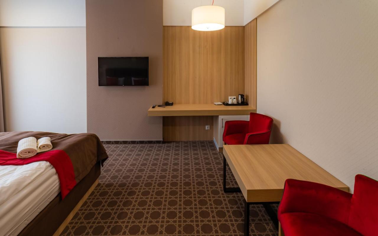 Hotel Nad Czernica Czarne  外观 照片